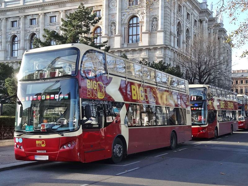 Hop-on Hop-off Bus Tours Review, Comparison Top 2021